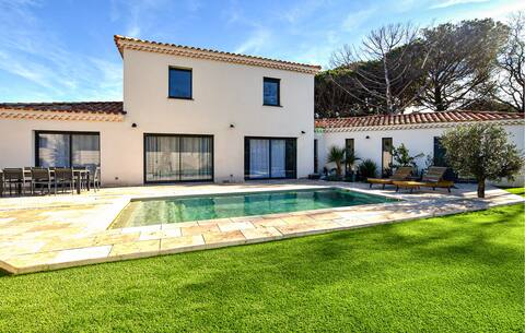 House with a pool