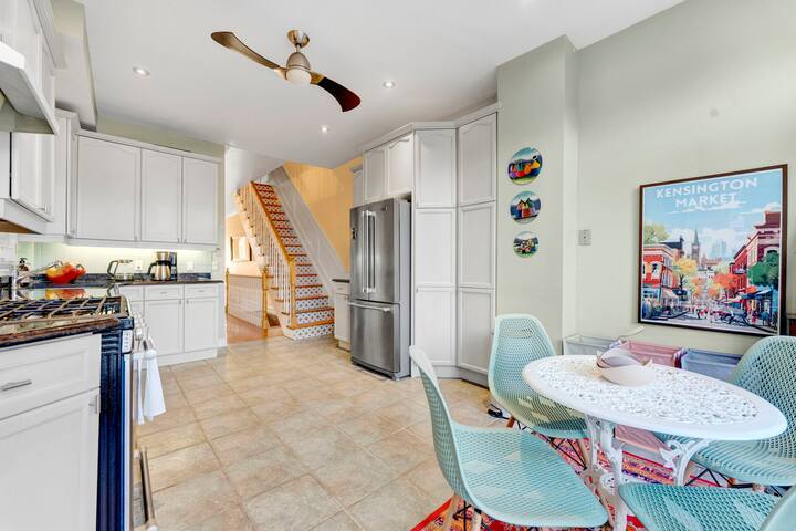 Toronto 3BR Home Steps to the Beach!