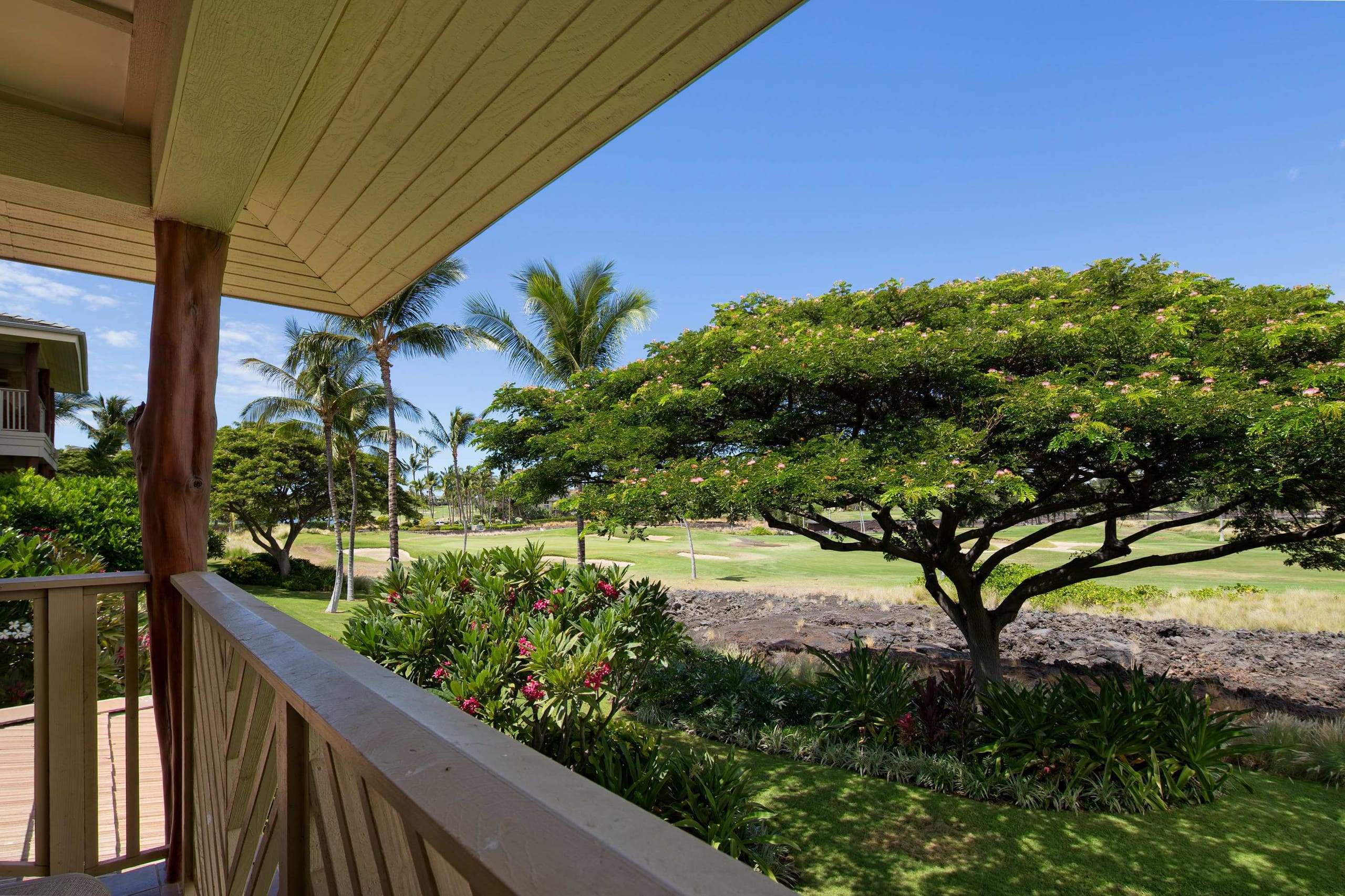 Hale Laki Stunning Resort Condo, Walk to Beach - Photo 18