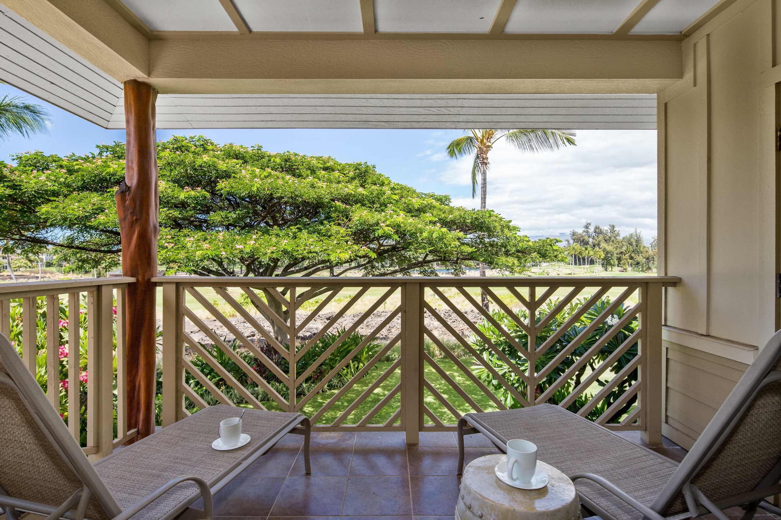 Hale Laki Stunning Resort Condo, Walk to Beach - Photo 17