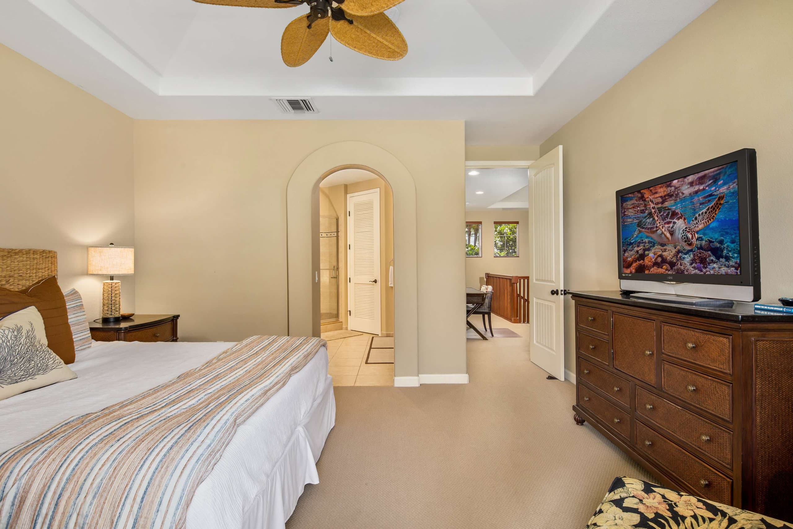 Hale Laki Stunning Resort Condo, Walk to Beach - Photo 20