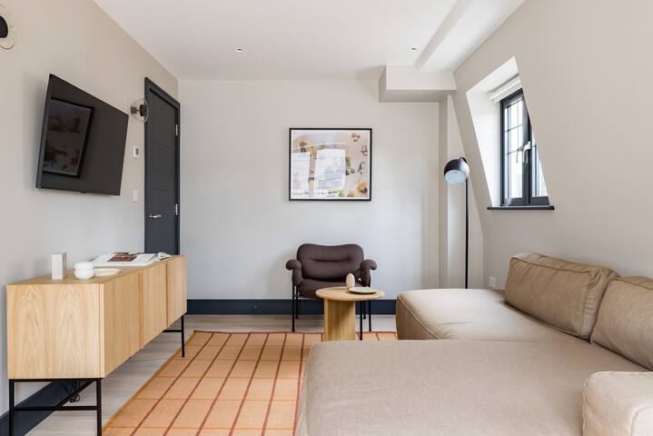Covent Garden 3BR Duplex – Netflix & Nespresso gallery image 2
