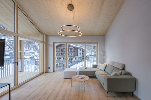 Popular Airbnb listing: Attic Apartment with direct Matterhorn View in Zermatt