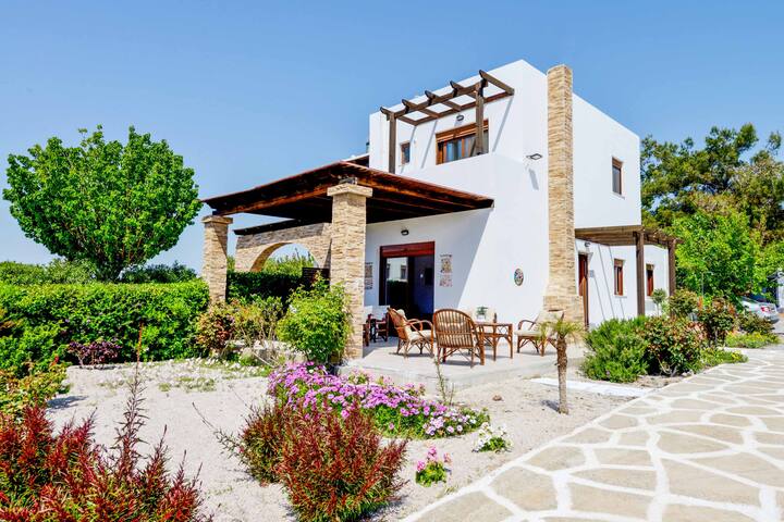 Villa Nastazia Kiotari gallery image 3