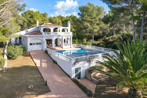 Villa Monte Peñedo, heated pool, large groups
