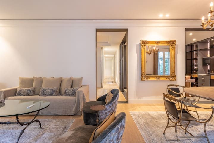 Spacious & Stylish Flat for 6 in Salamanca gallery image 4