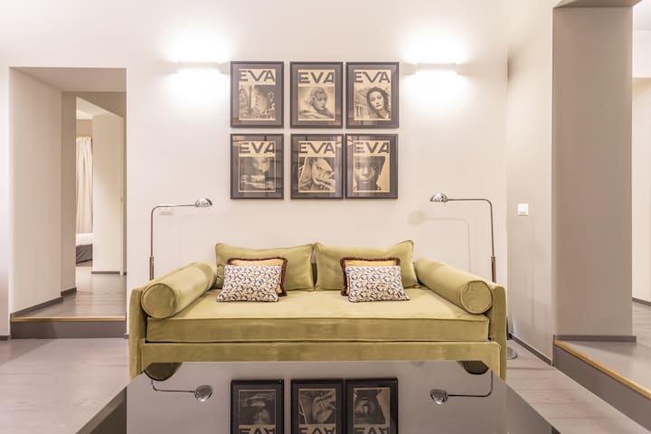 Spanish Steps DeLuxe 3 BDR