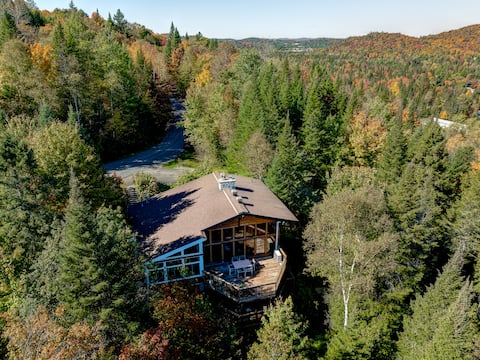 Switzerland - Authentic rustic retreat with hot tub