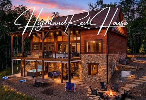 Elevated Rustic Retreat: Views, HotTub, Games, EV