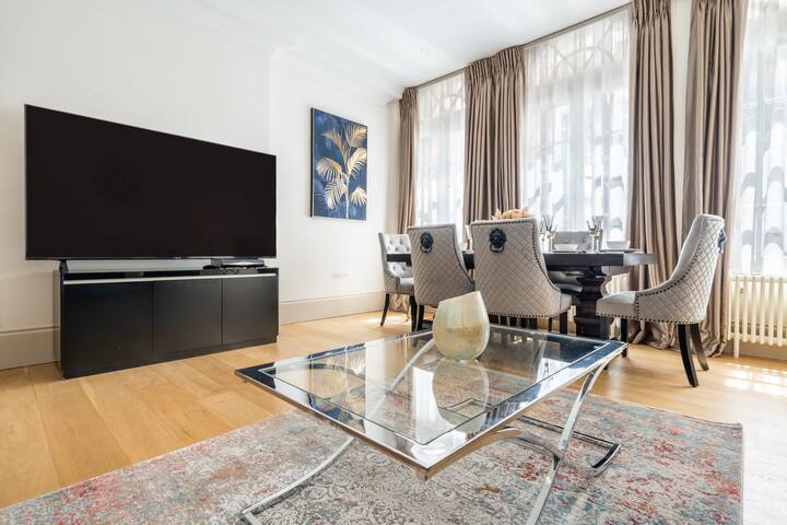 Luxury 4-Bed Apartment in Mayfair gallery image 3