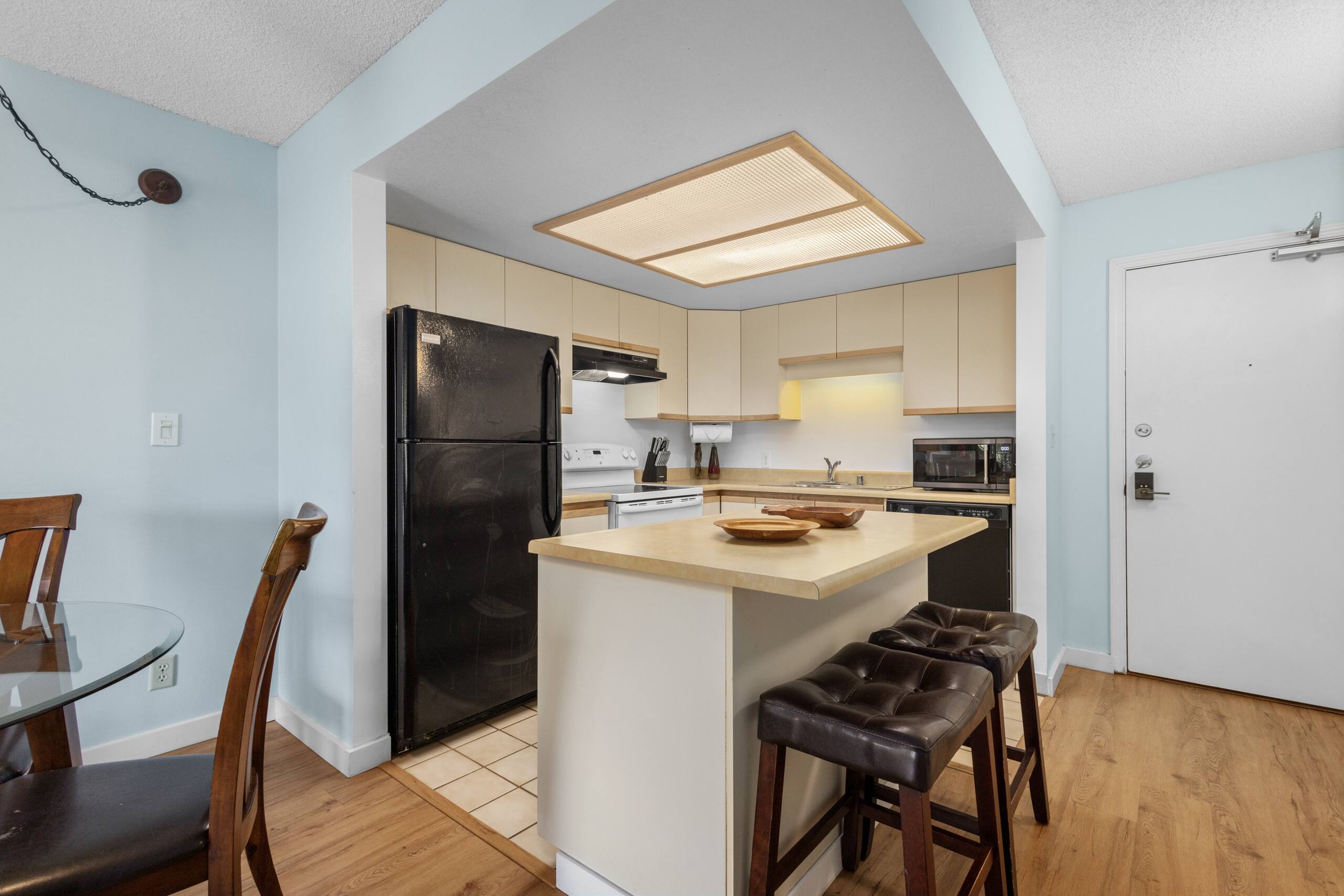 Condo in Kihei · ★4.63 · 1 bedroom · 2 beds · 2 shared baths - Image 16