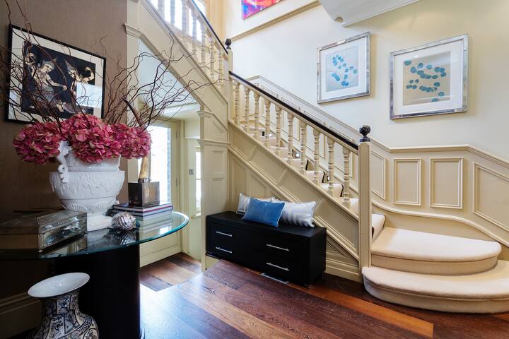 Flawless Hideout by Veeve gallery image 3