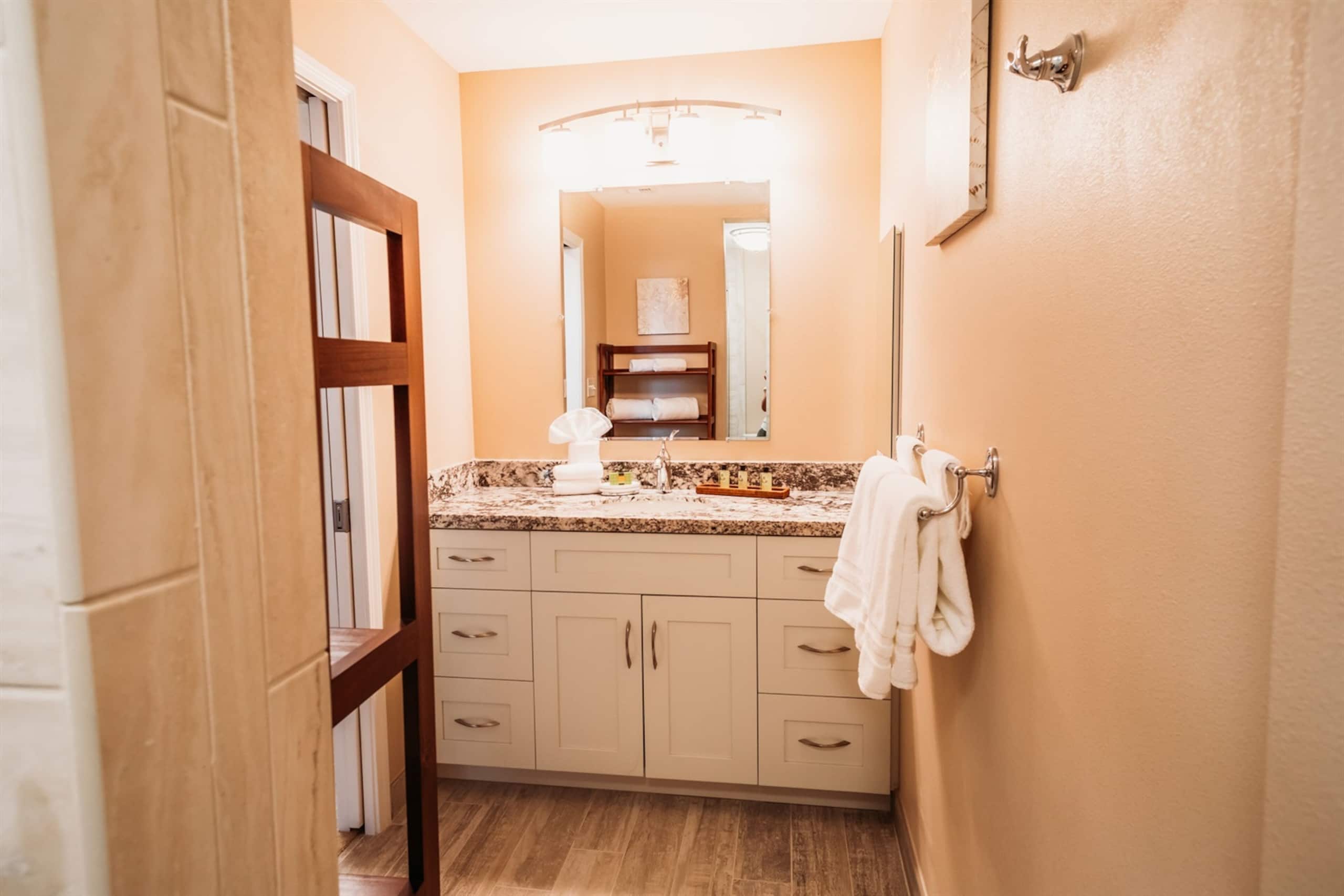 Home in Kihei · ★5.0 · 4 bedrooms · 4 beds · 2.5 private baths - Image 35