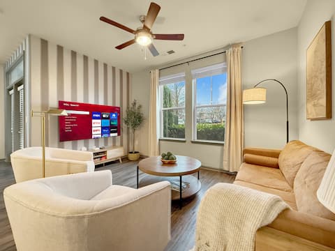 2-King-Beds, Pool, Gym, No-Stairs