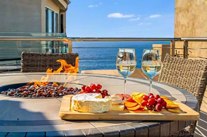 Coastal Getaway Ping Pong Bikes and Beach