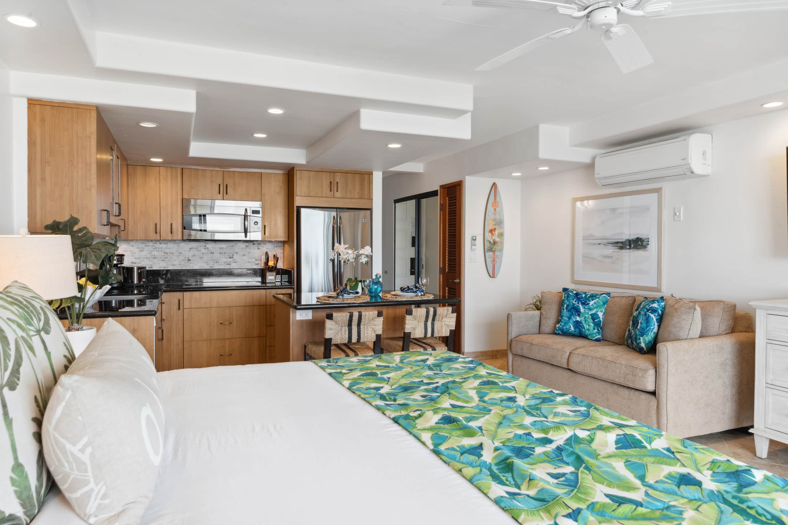 Condo in Lahaina · ★4.86 · 1 bedroom · 2 beds · 1 bath - Image 15