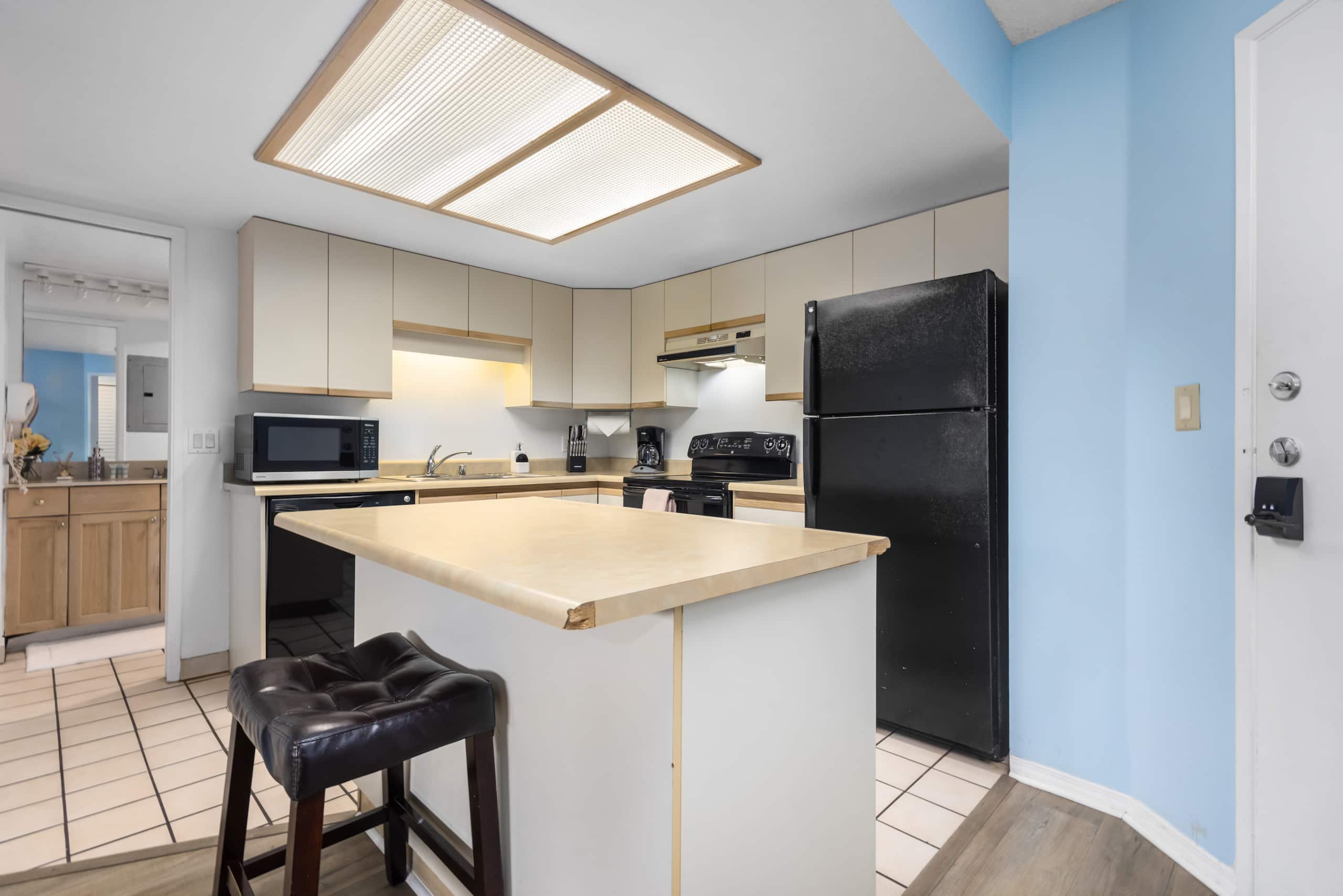 Condo in Kihei · ★4.45 · 1 bedroom · 2 beds · 1 bath - Image 5