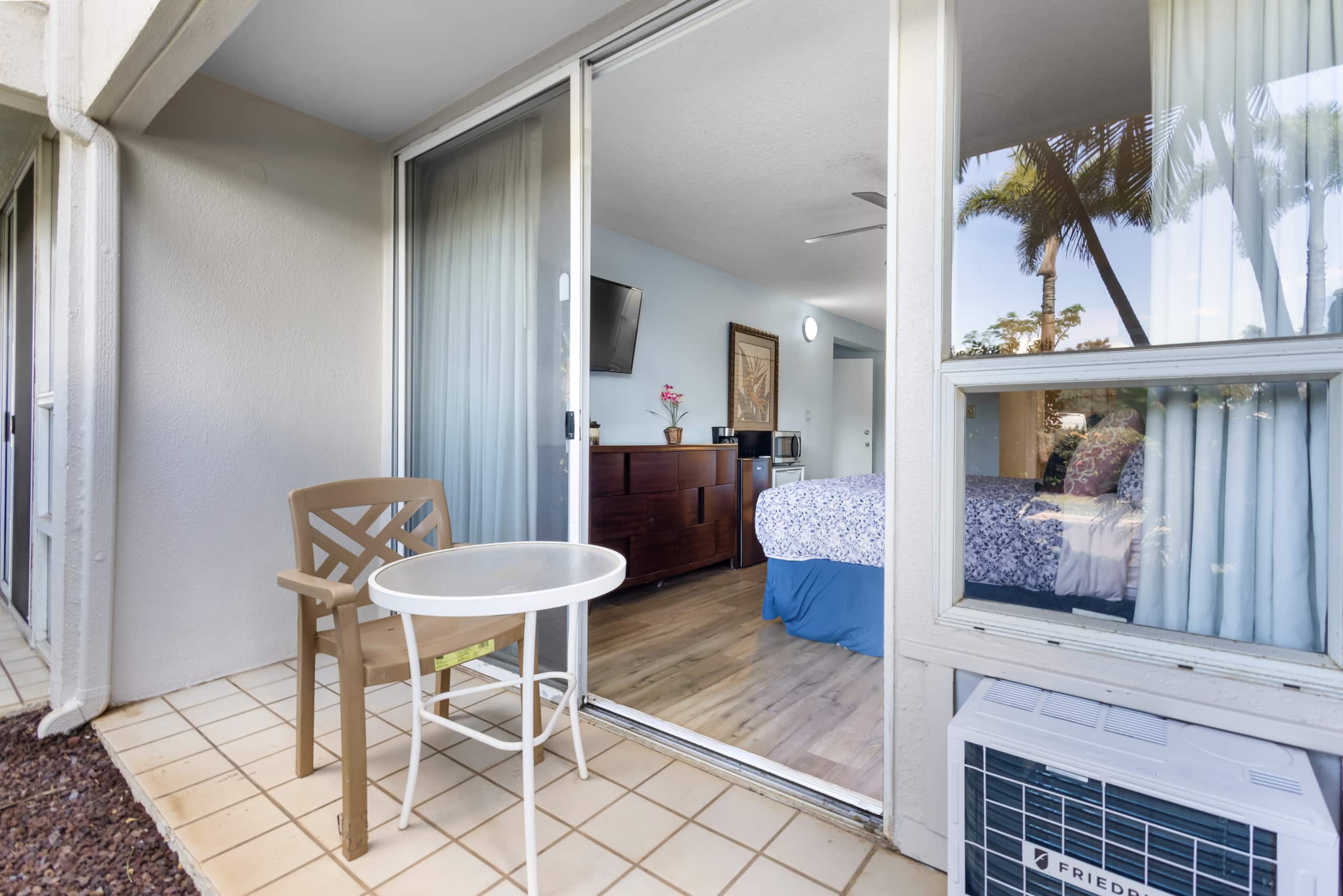 Condo in Kihei · ★4.45 · 1 bedroom · 1 bed · 1 shared bath - Image 5