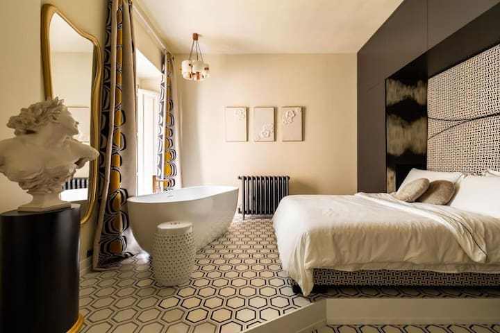 Via Veneto Supreme Terrace gallery image 2