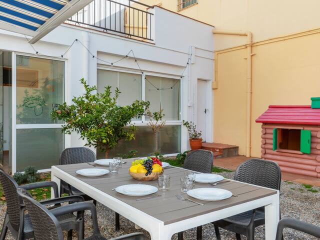 Can Can Grau by Interhome gallery image 2