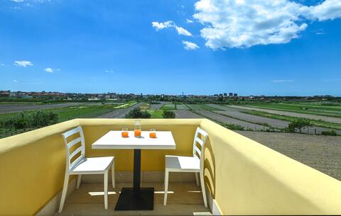 3 bedroom stunning home in Mondragone