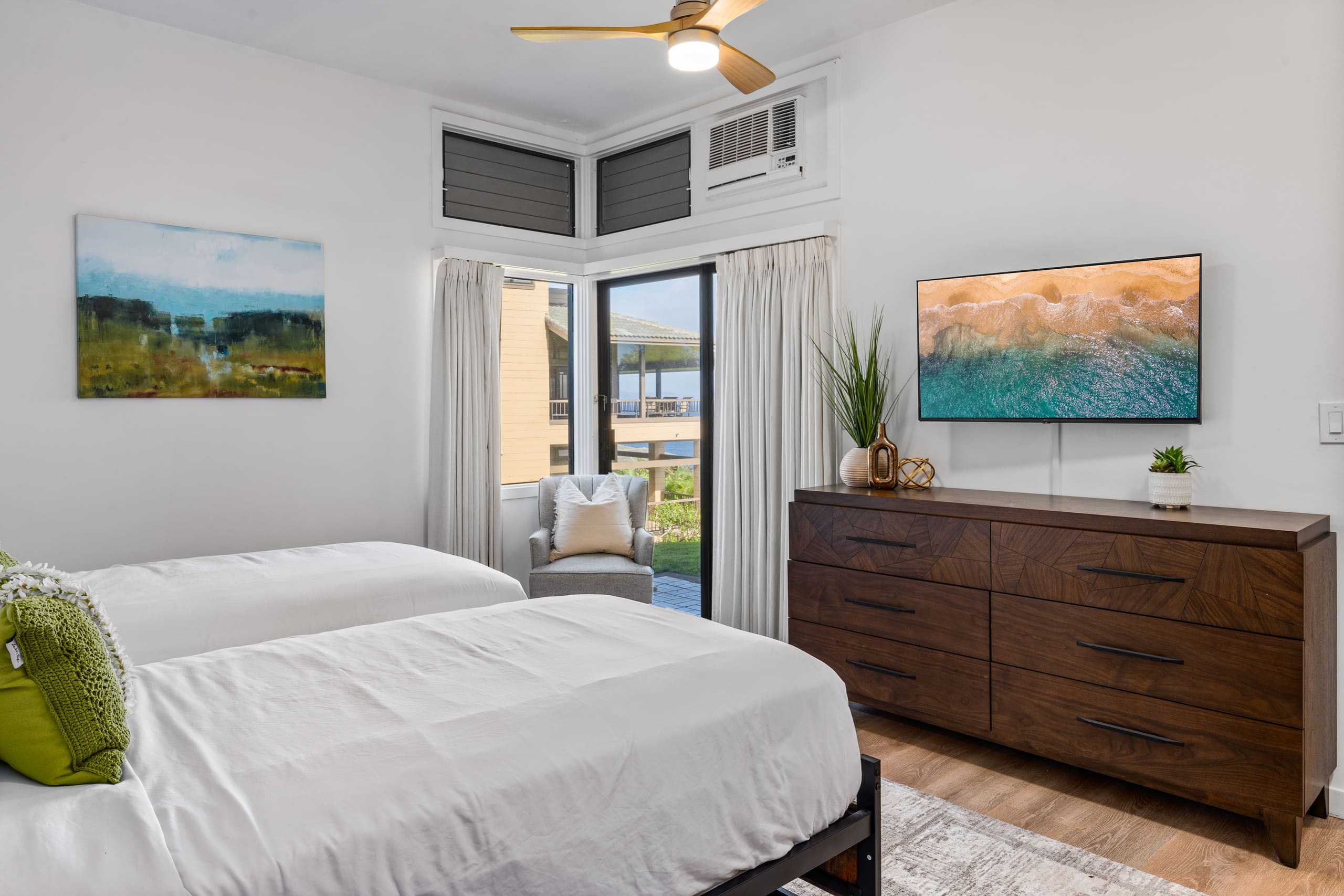 Condo in Lahaina · ★4.89 · 2 bedrooms · 4 beds · 3 baths - Image 20