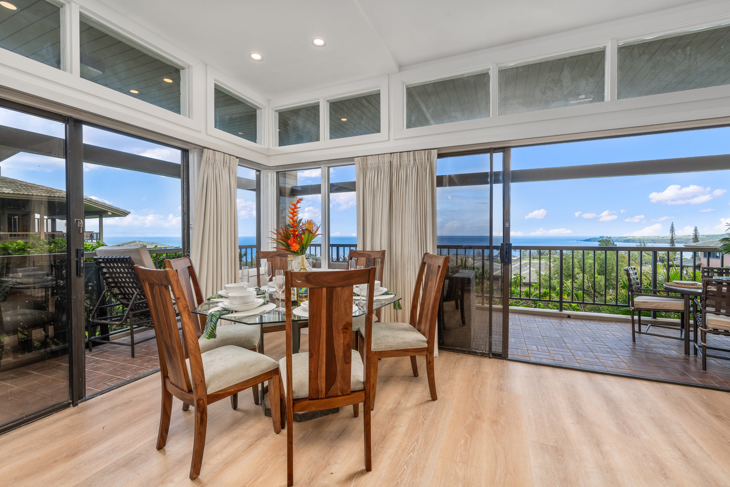 Condo in Lahaina · ★4.89 · 2 bedrooms · 4 beds · 3 baths - Image 10