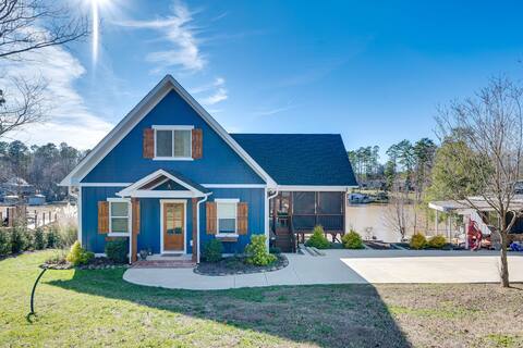 Lakefront New London Retreat w/ Dock & Hot Tub!