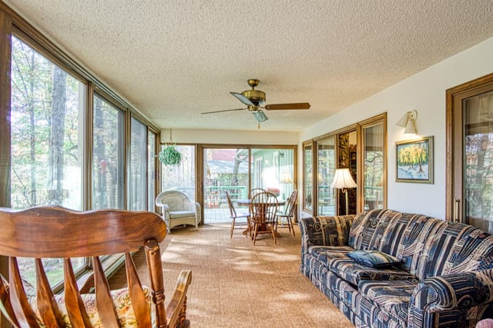 01114 - 14 South Badalona Drive - Hot Springs Village, AR