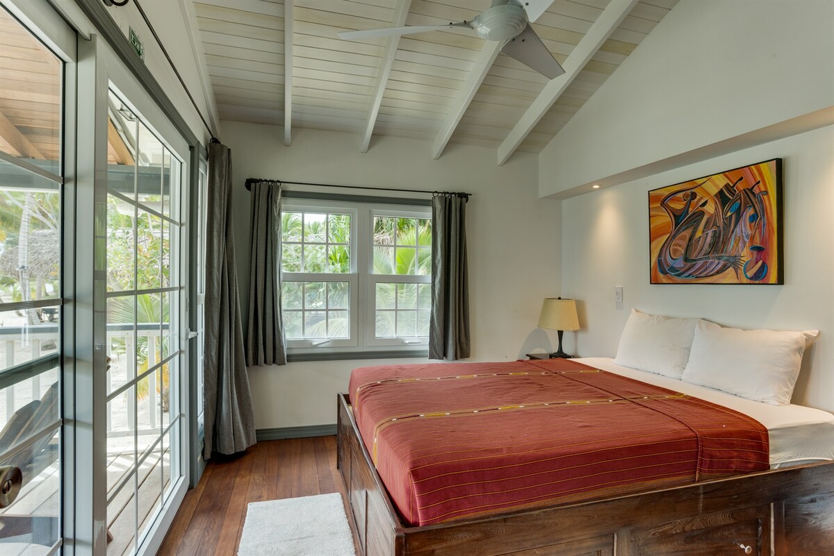 חדר שינה ראשי בקוטג'