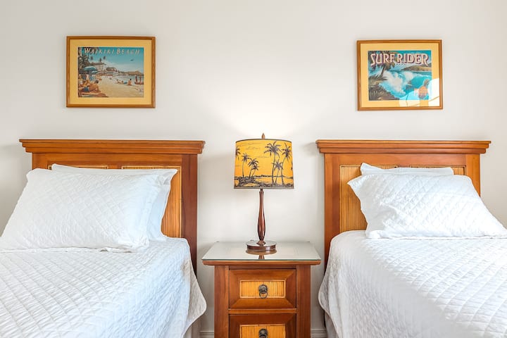 Две односпальные кровати для детей