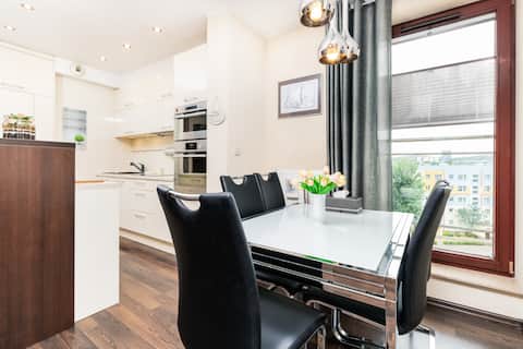Popular Airbnb listing: Drzewieckiego 10 | Gdańsk Apartment | Remote Work in Zaspa Rozstaje