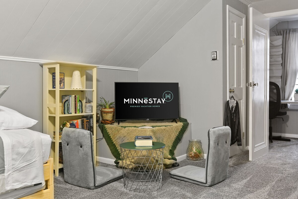 غرفة أفلام الأطفال في شقة علوية