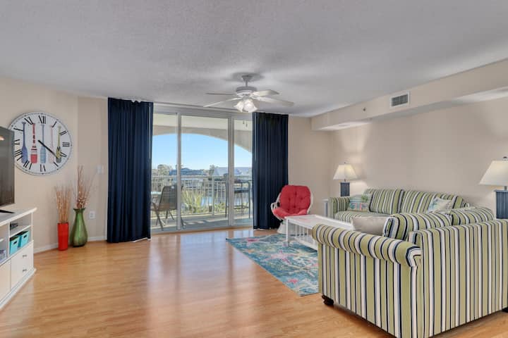 Barefoot Resort Yacht Club Villa By The Beach! - North Myrtle Beach, SC