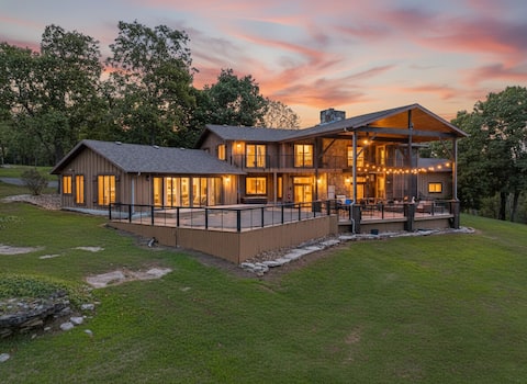 Pvt Pool-Table Rock Lake Access-Hot Tub!