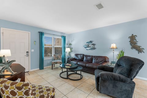 Beach access home w/ daily attraction tickets