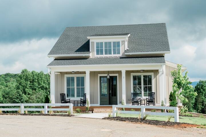 Dahlonega Resort & Vineyard managed Airbnb listing 1