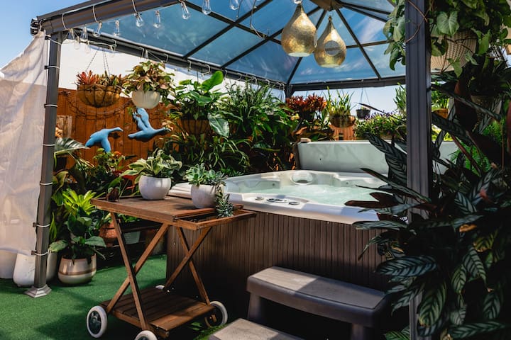 Paradise w/Pool-Spa-BBQ-Coffee Machine+Patio