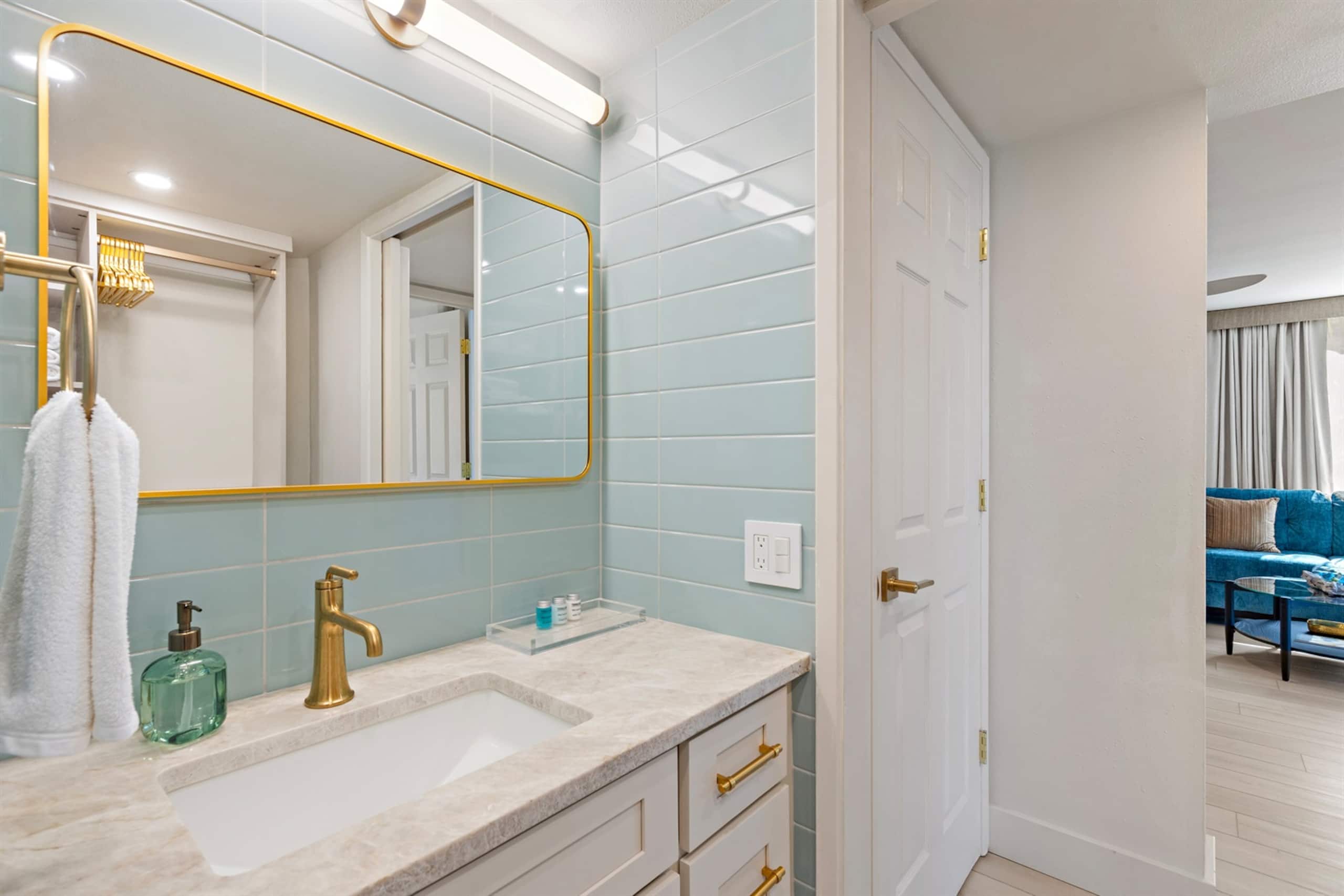 Condo in Lahaina · ★5.0 · 1 bedroom · 2 beds · 1 private bath - Image 25