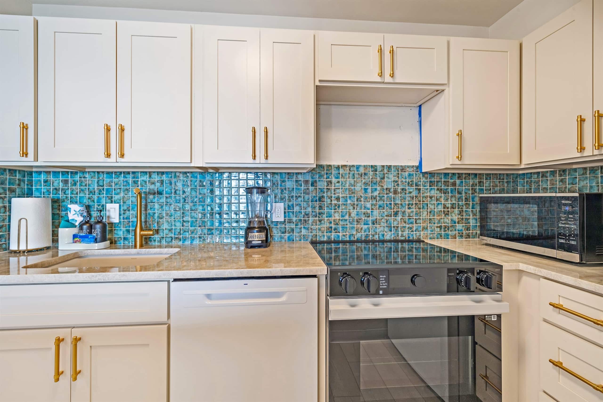 Condo in Lahaina · ★5.0 · 1 bedroom · 2 beds · 1 private bath - Image 17