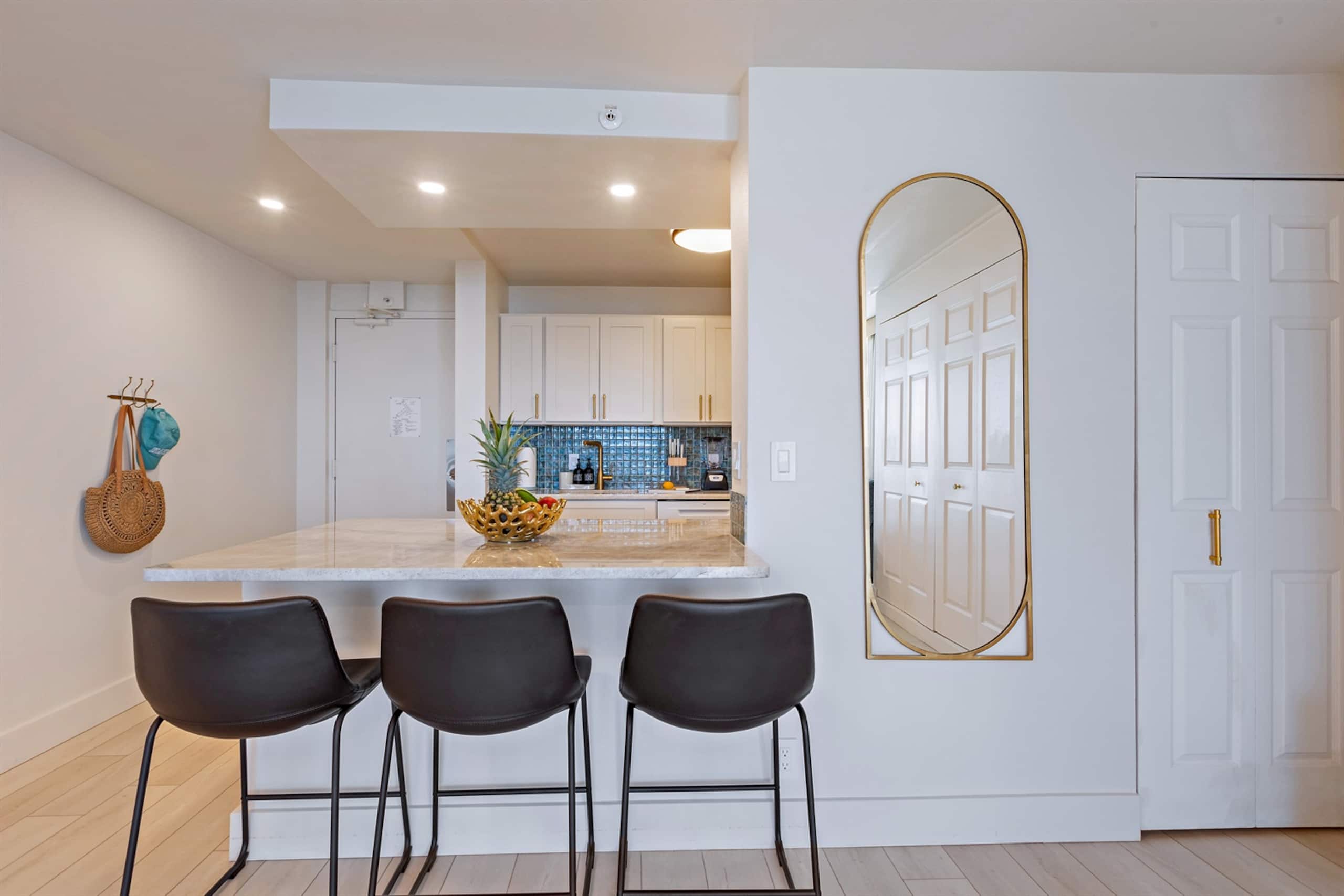 Condo in Lahaina · ★5.0 · 1 bedroom · 2 beds · 1 private bath - Image 18