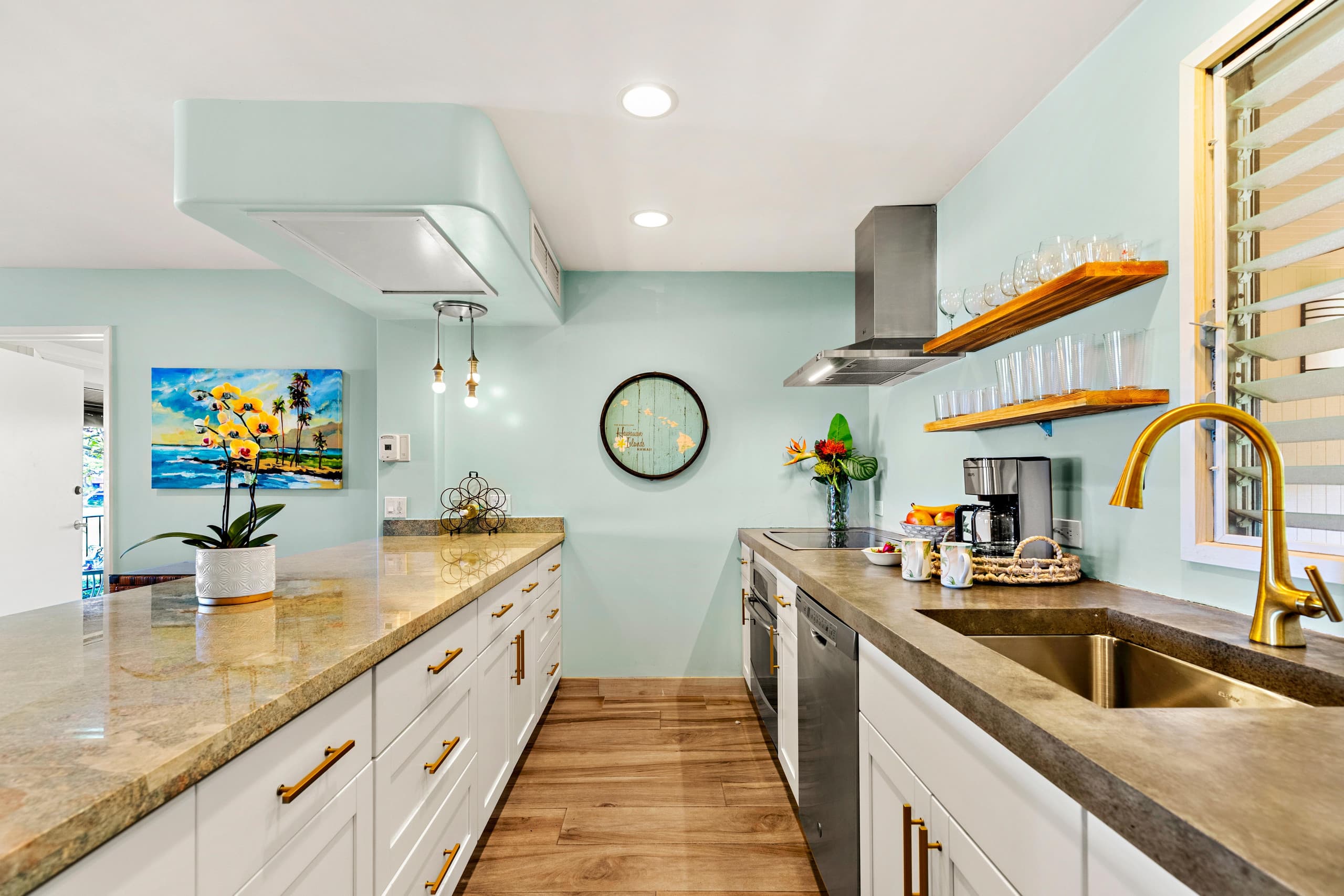 Condo in Lahaina · ★5.0 · 2 bedrooms · 4 beds · 2 baths - Image 10