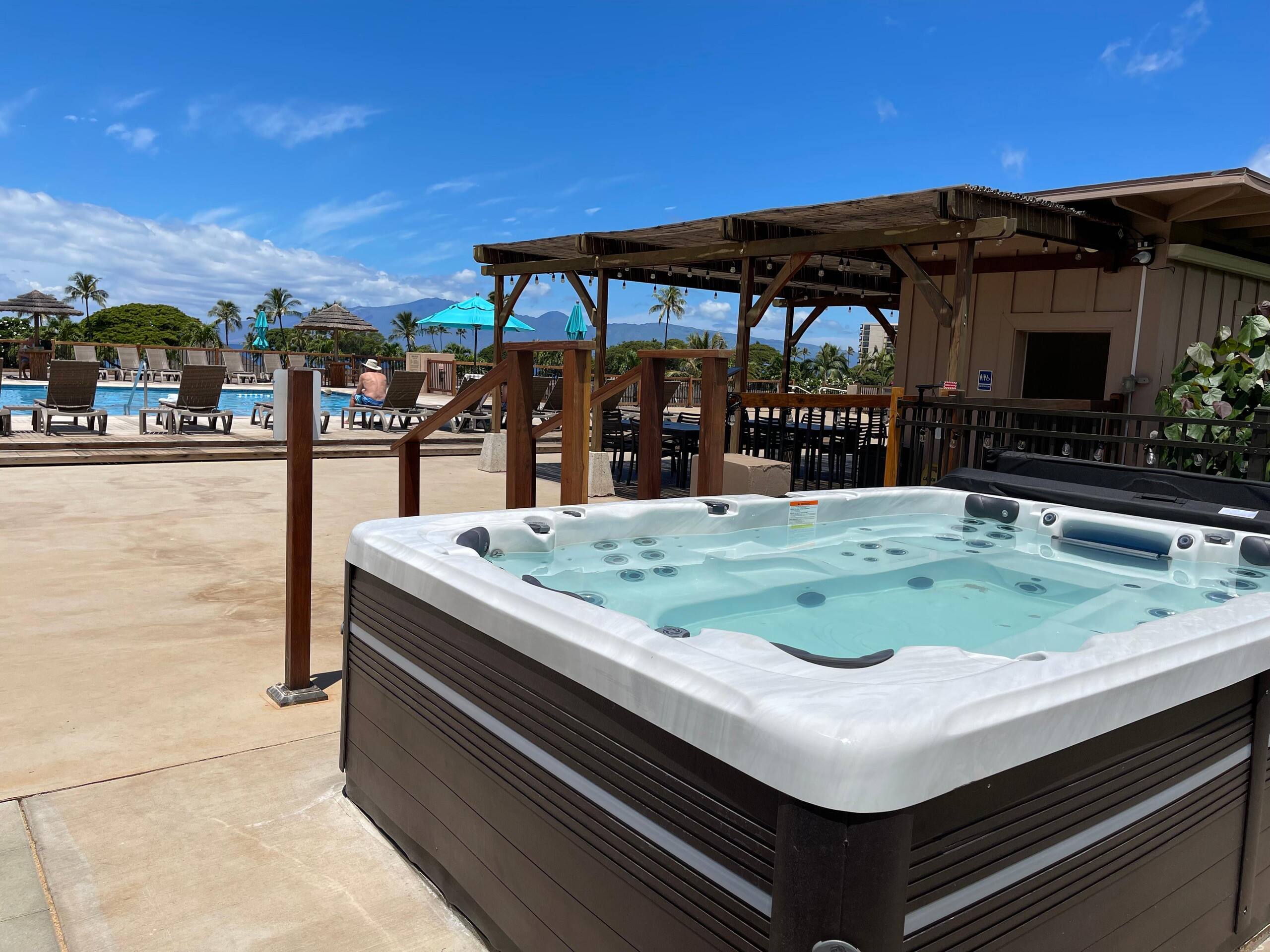 Condo in Lahaina · ★5.0 · 2 bedrooms · 4 beds · 2 baths - Image 35