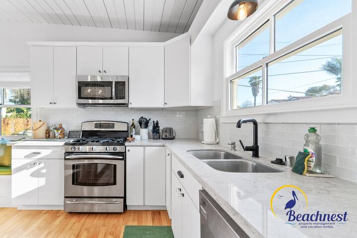 Tiki Tides gallery image 2