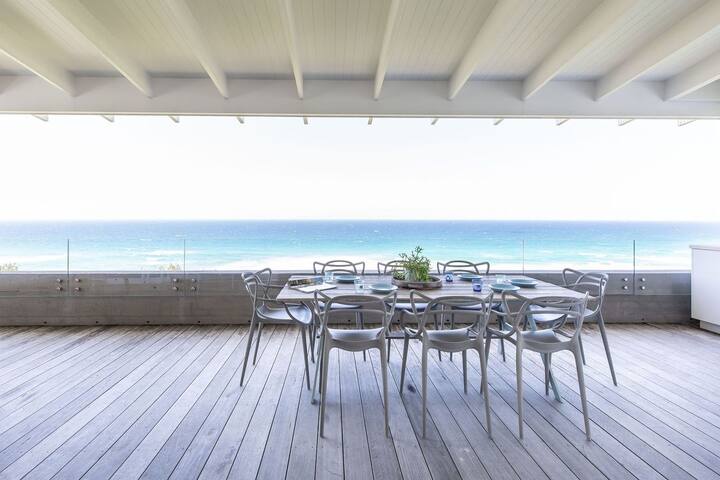 Seabreeze on Sunshine Beach gallery image 5