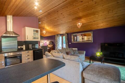 Beveren Lodge @ Still Rabbit