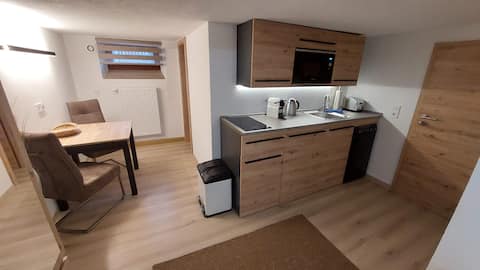 Economy-Apartment Souterrain (Wohnambiente)