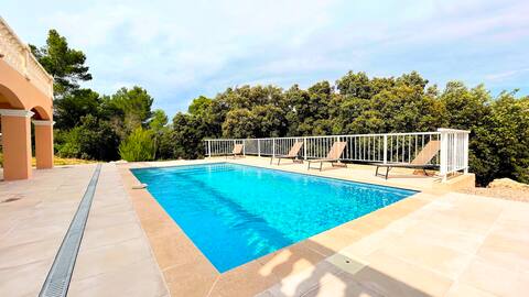Casa-Louis modern chic villa Cannet-les-Maures