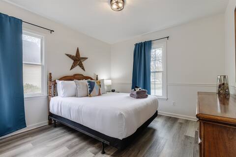 Fountain Inn Oasis - Just 1.5 miles from CCNB Amph