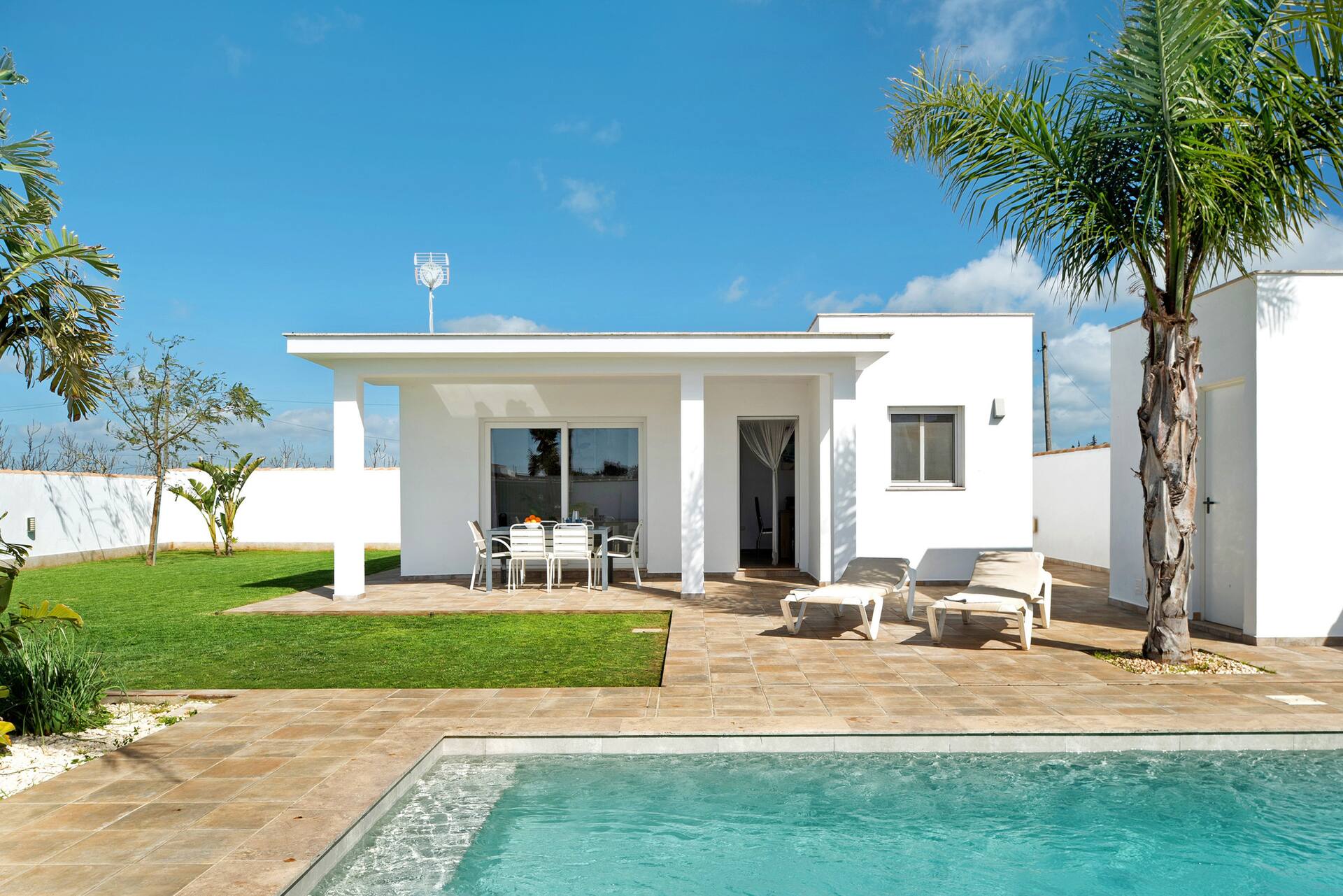 Casa de vacaciones 'Casa Maria Jose' con piscina privada, terraza privada y Wi-Fi